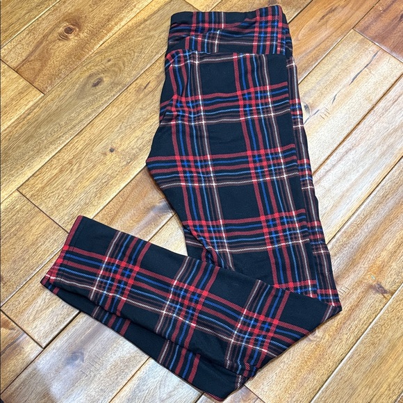 French Laundry Plaid Leggings - Picture 3 of 5